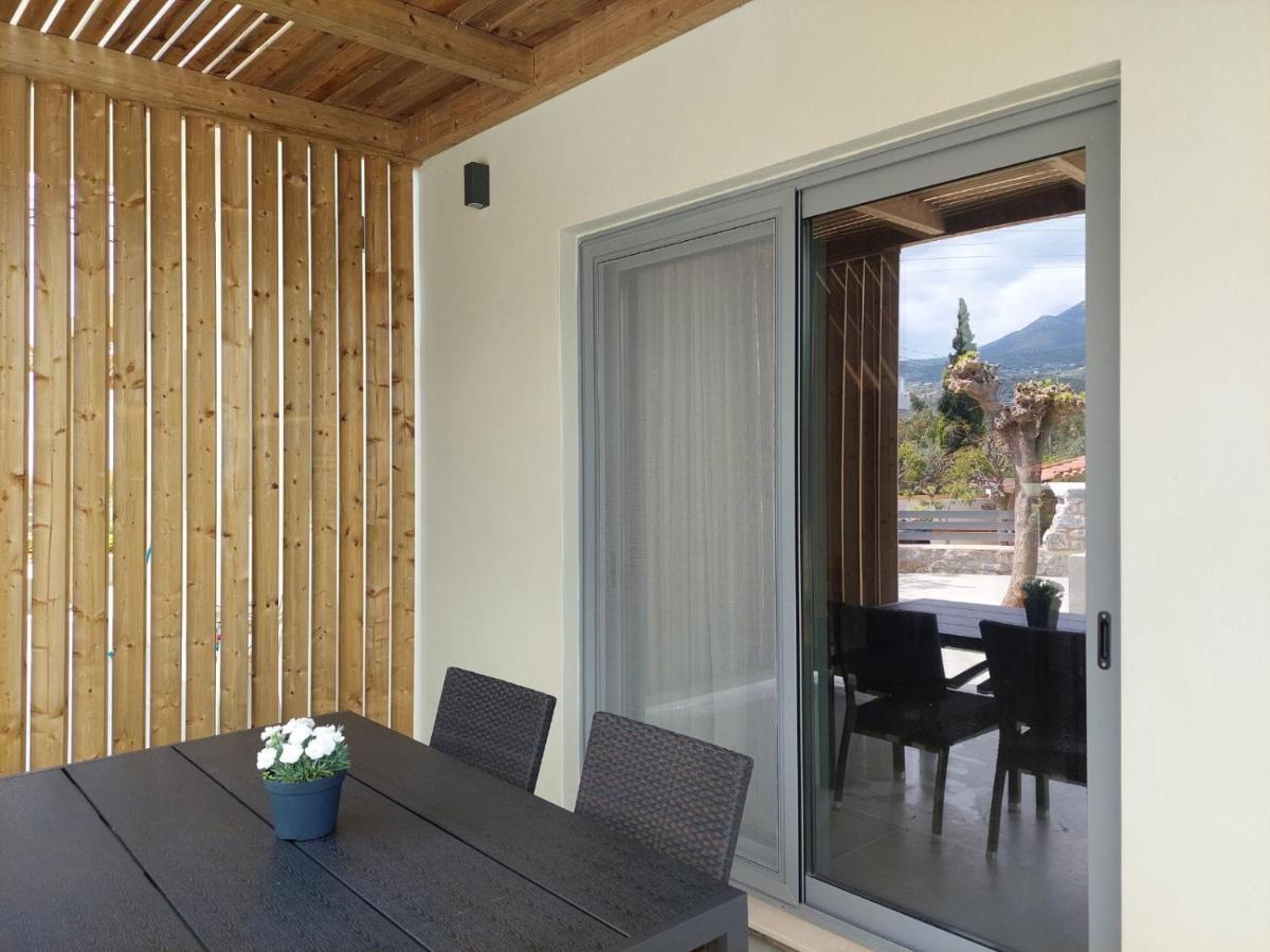 Rea'S Luxury Apartments Stoupa Exterior photo